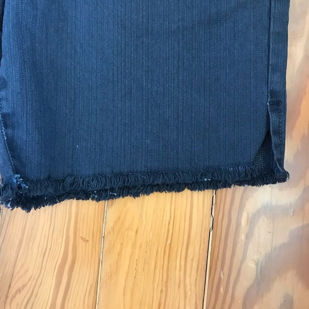 FP  One Shorts - Picture 3 of 4